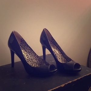 Jessica Simpson heels